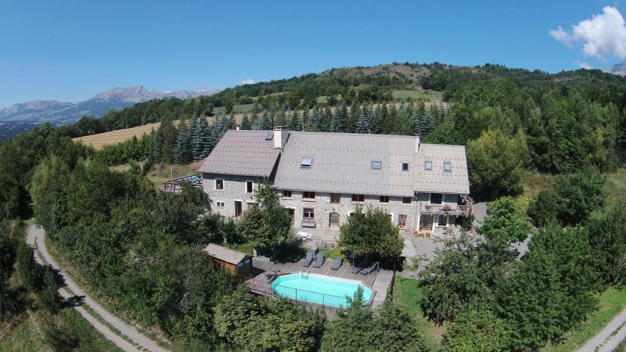 Chambre D'Hotes La Grange Des Ecrins Chabottes Exteriér fotografie